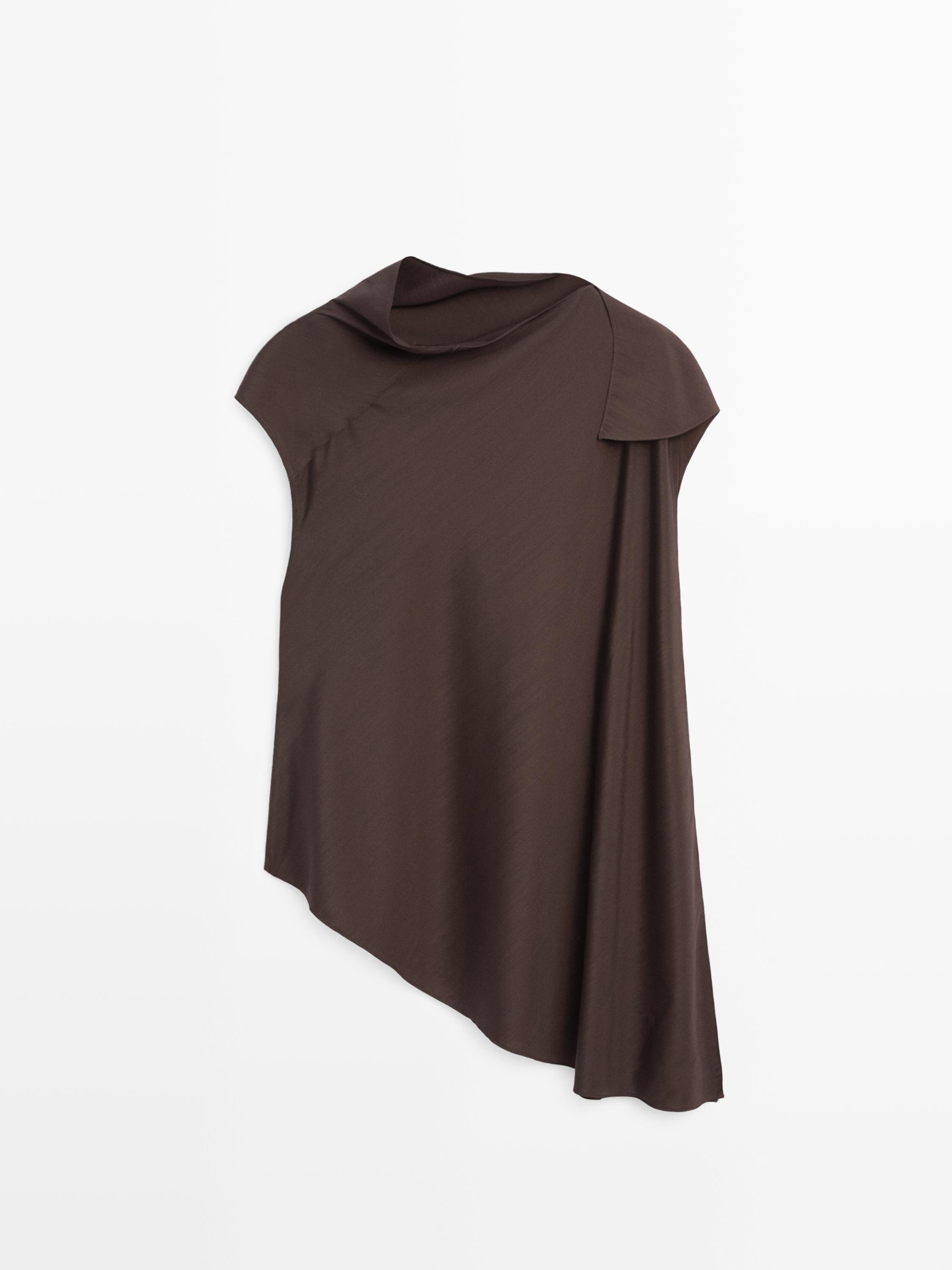 Asymmetric top with neck detail - Limited